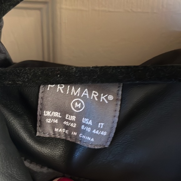 Primark Black Hooded Jacket - Picture 2 of 3